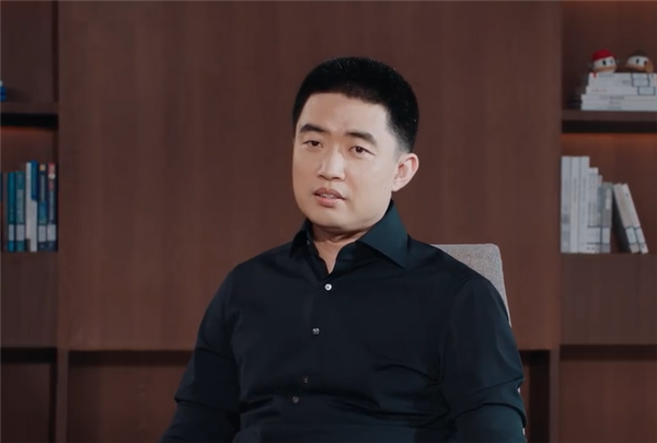 辅助驾驶安全引争议 李想：黎明之前总会经历黑暗