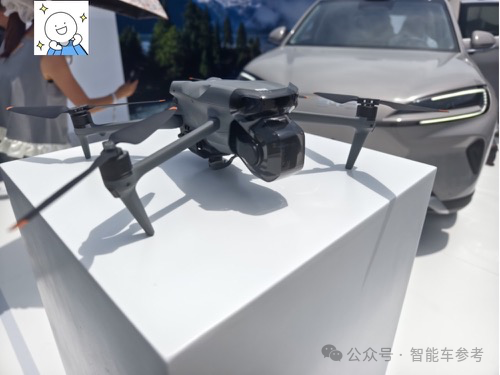 比亚迪联手大疆！奶爸车17万开卖 车顶还带“停机坪”