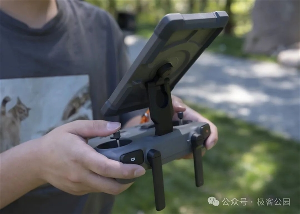 不装了！我就是旗舰本舰：大疆Mavic 4 Pro体验