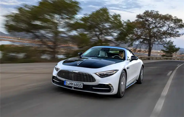 迈巴赫首款敞篷跑车！全新SL680 Monogram官图发布：售价将超400万元
