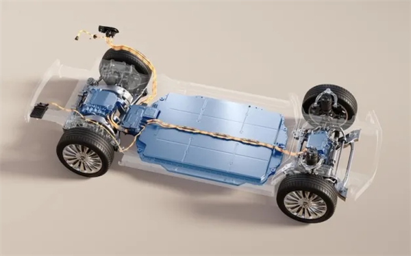 乐道L90全系标配85kWh电池包：百公里能耗低至14.5kWh