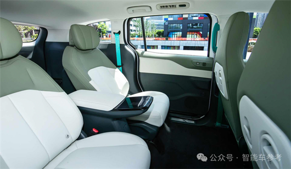 没有司机的萝卜快跑 正悄悄1天跑完1.5万单生意