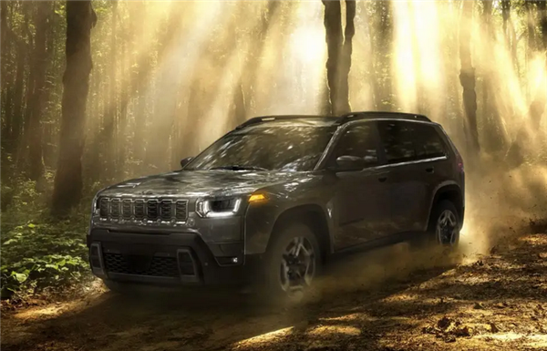 全新Jeep自由光致敬经典切诺基 网友：这设计太对味了